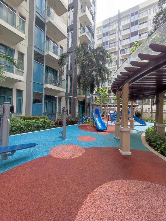Two Palmtree Villas Newport Boulevard Near Naia 3 Pasay City Manila Exteriér fotografie