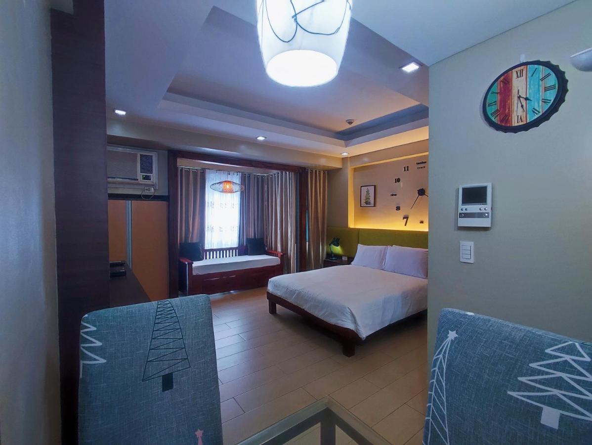 Two Palmtree Villas Newport Boulevard Near Naia 3 Pasay City Manila Exteriér fotografie
